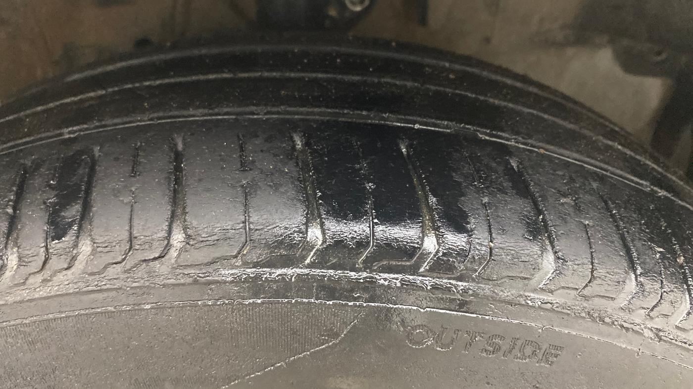 2015 Honda City 1.5L I-DTEC S, Diesel, Manual, 1,07,034 km, Right Front Tyre Tread