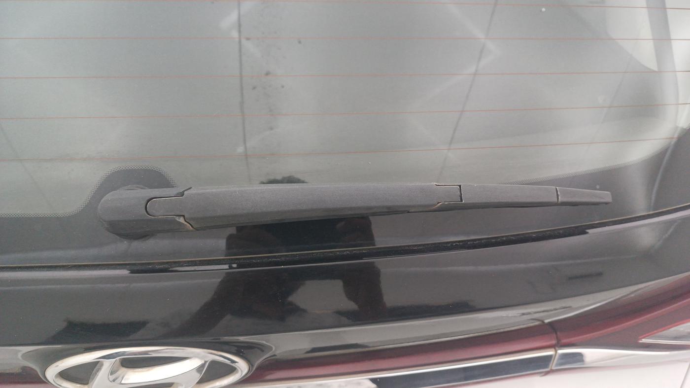 2022 Hyundai NEW I20 ASTA 1.2 MT, Petrol, Manual, 43,102 km, Rear Wiper