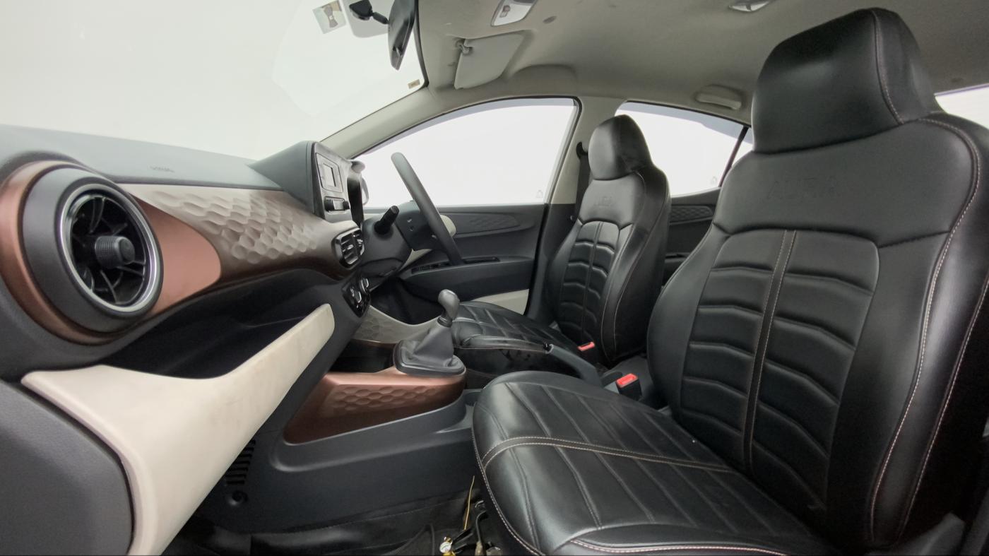 2020 Hyundai AURA S CNG, CNG, Manual, 15,913 km, Right Side Front Door Cabin