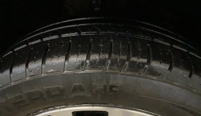 2021 Nissan Kicks XV 1.5, Petrol, Manual, 38,586 km, Right Front Tyre Tread