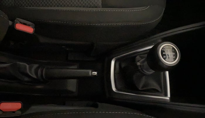 2021 Nissan Kicks XV 1.5, Petrol, Manual, 38,586 km, Gear Lever