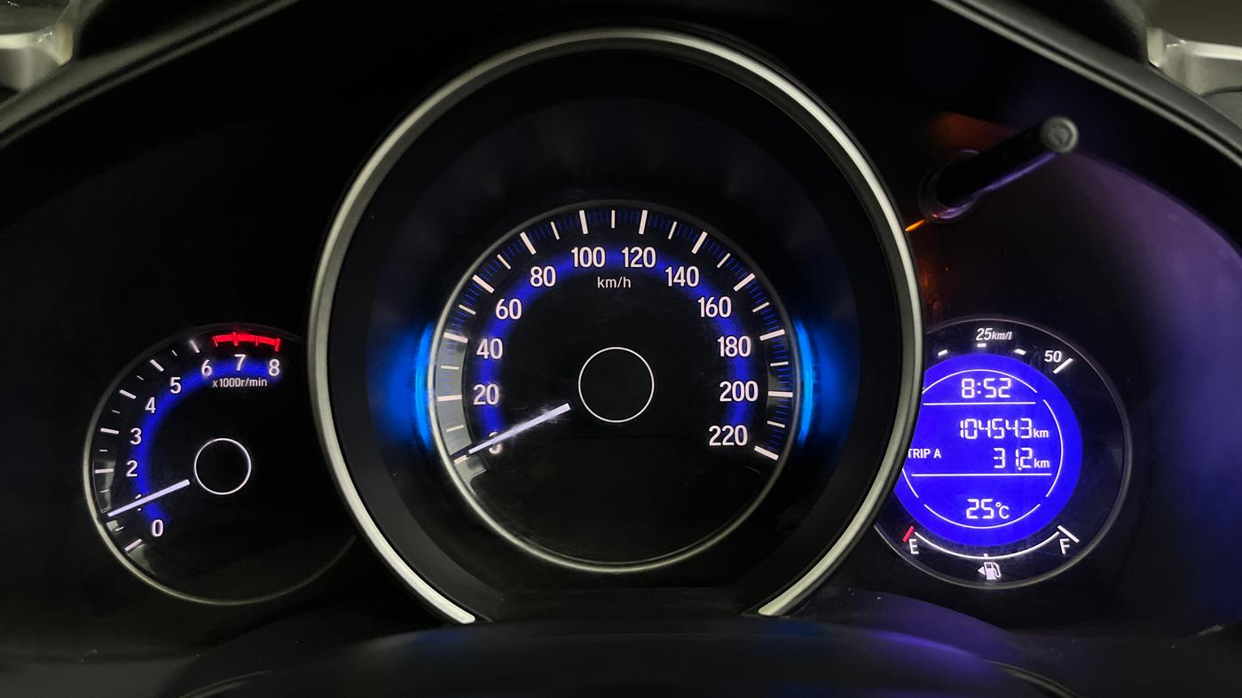 2018 Honda Jazz 1.2L I-VTEC VX, Petrol, Manual, 1,04,542 km, Odometer Image