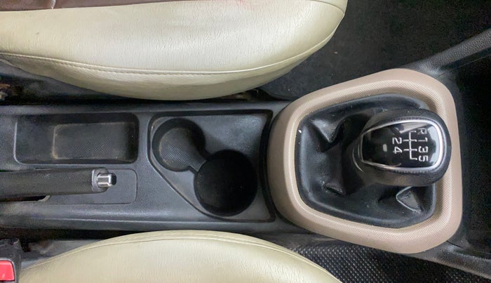 2015 Hyundai Grand i10 SPORTZ 1.1 CRDI, Diesel, Manual, 96,415 km, Gear Lever