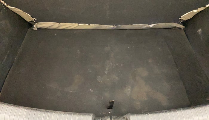 2015 Hyundai Grand i10 SPORTZ 1.1 CRDI, Diesel, Manual, 96,415 km, Boot Inside