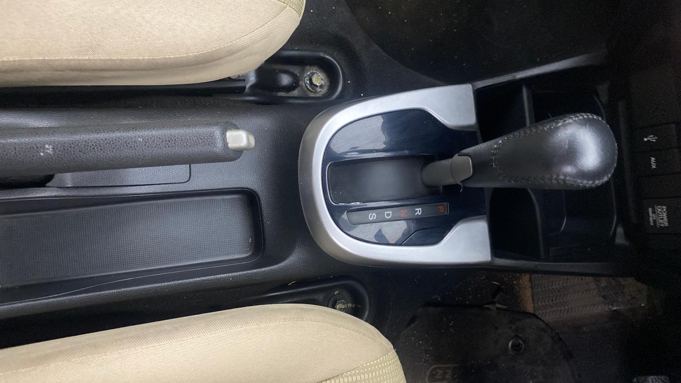 2016 Honda Jazz 1.2L I-VTEC V AT, Petrol, Automatic, 53,247 km, Gear Lever