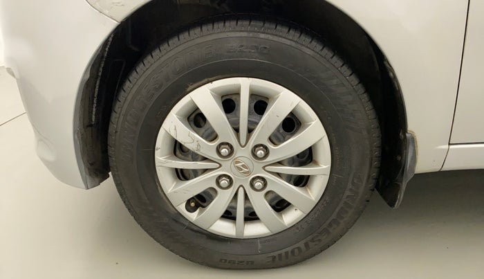 2014 Hyundai i10 SPORTZ 1.1, CNG, Manual, 93,455 km, Left Front Wheel
