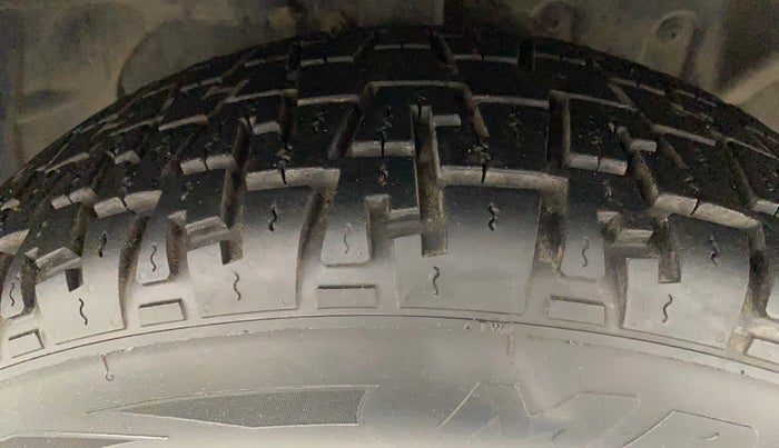 2016 Ford Ecosport TITANIUM 1.5L PETROL, Petrol, Manual, 79,969 km, Right Front Tyre Tread