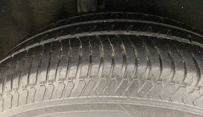 2016 Ford Ecosport TITANIUM 1.5L PETROL, Petrol, Manual, 79,969 km, Right Rear Tyre Tread