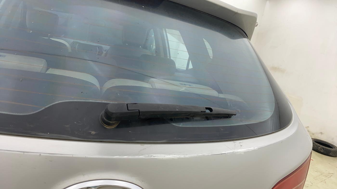 2014 Hyundai Santa Fe 4 WD AT, Diesel, Automatic, 1,45,736 km, Rear Wiper