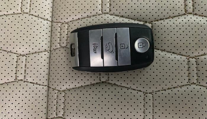 2020 KIA SELTOS HTX PLUS AT1.5 DIESEL, Diesel, Automatic, 90,273 km, Key Close Up