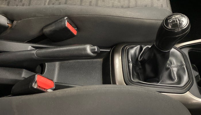 2018 Maruti IGNIS SIGMA 1.2 K12, Petrol, Manual, 46,697 km, Gear Lever