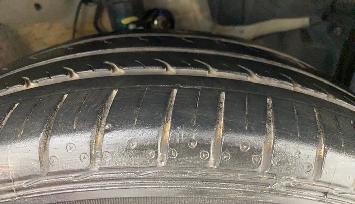 2022 Honda Jazz 1.2L I-VTEC V CVT, Petrol, Automatic, 10,003 km, Right Front Tyre Tread