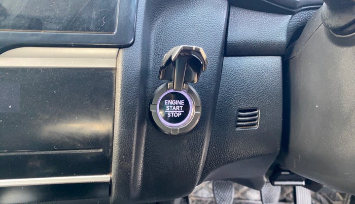 2017 Honda WR-V 1.5L I-DTEC VX MT, Diesel, Manual, 56,244 km, Keyless Start/ Stop Button