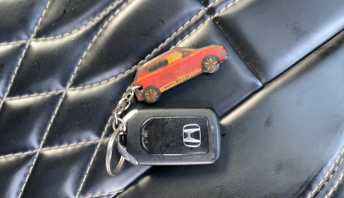 2017 Honda WR-V 1.5L I-DTEC VX MT, Diesel, Manual, 56,244 km, Key Close Up