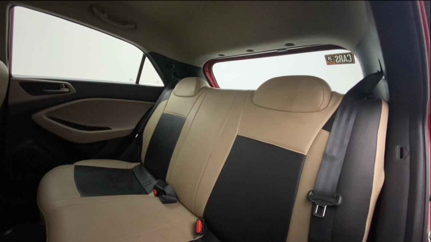 2016 Hyundai Elite i20 MAGNA 1.2, Petrol, Manual, 37,145 km, Right Side Rear Door Cabin