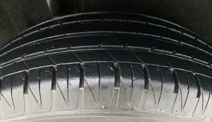2019 Maruti Vitara Brezza ZDI, Diesel, Manual, 23,602 km, Right Rear Tyre Tread