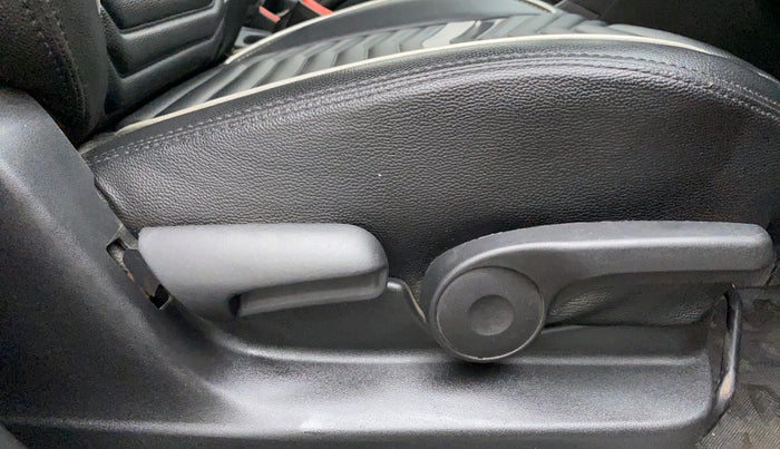 2019 Maruti Vitara Brezza ZDI, Diesel, Manual, 23,602 km, Driver Side Adjustment Panel