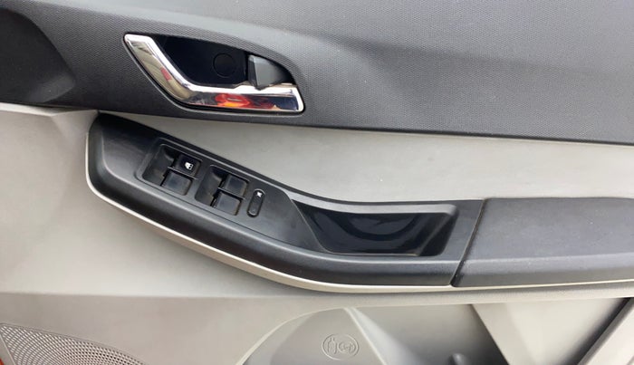 2020 Tata Tiago XZA PLUS PETROL, Petrol, Automatic, 74,494 km, Driver Side Door Panels Control