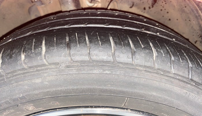 2020 Tata Tiago XZA PLUS PETROL, Petrol, Automatic, 74,494 km, Right Front Tyre Tread