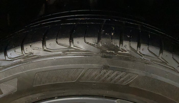 2023 Tata NEXON XZ PLUS PETROL SUNROOF DARK EDITION, Petrol, Manual, 15,757 km, Right Front Tyre Tread