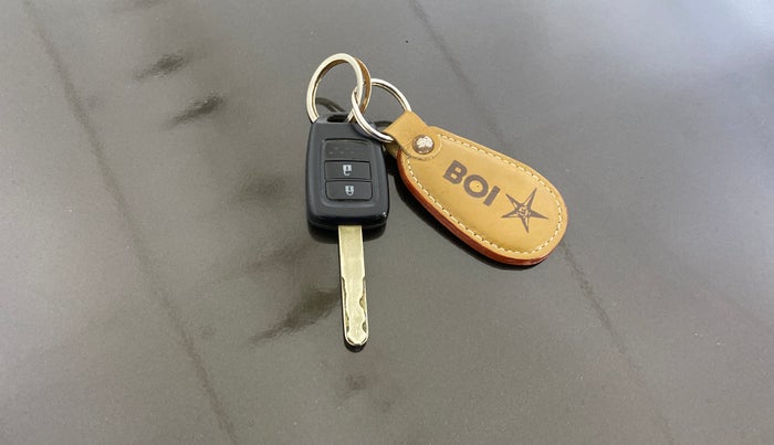 2017 Honda WR-V 1.2L I-VTEC VX MT, Petrol, Manual, 44,280 km, Key Close Up