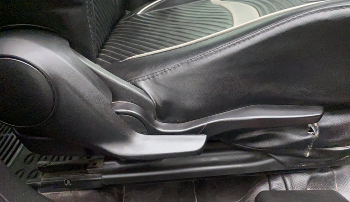 2016 Maruti Baleno ALPHA PETROL 1.2, Petrol, Manual, 26,113 km, Driver Side Adjustment Panel