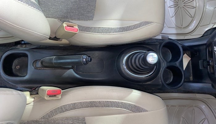 2014 Honda Amaze 1.2L I-VTEC S, Petrol, Manual, 94,916 km, Gear Lever