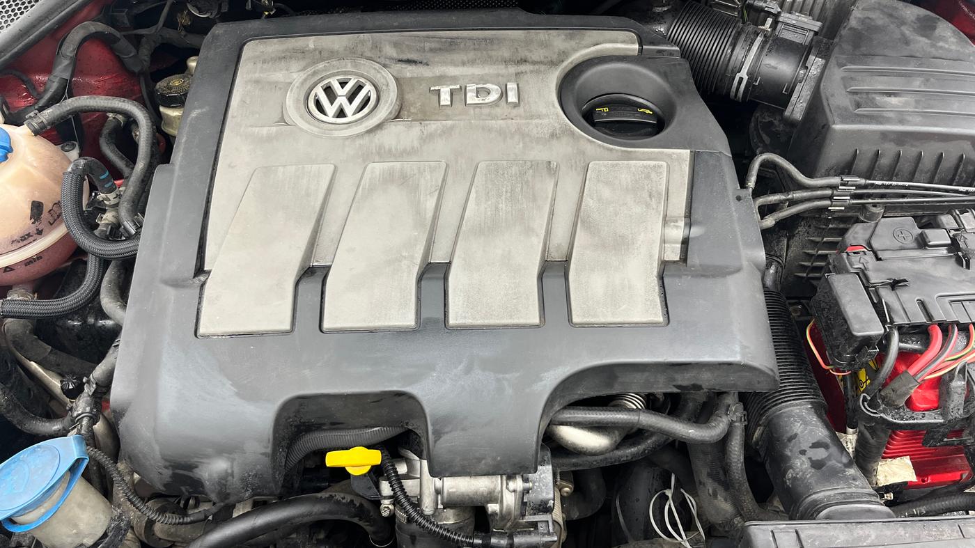 2015 Volkswagen Cross Polo HIGHLINE TDI, Diesel, Manual, 89,465 km, Engine View