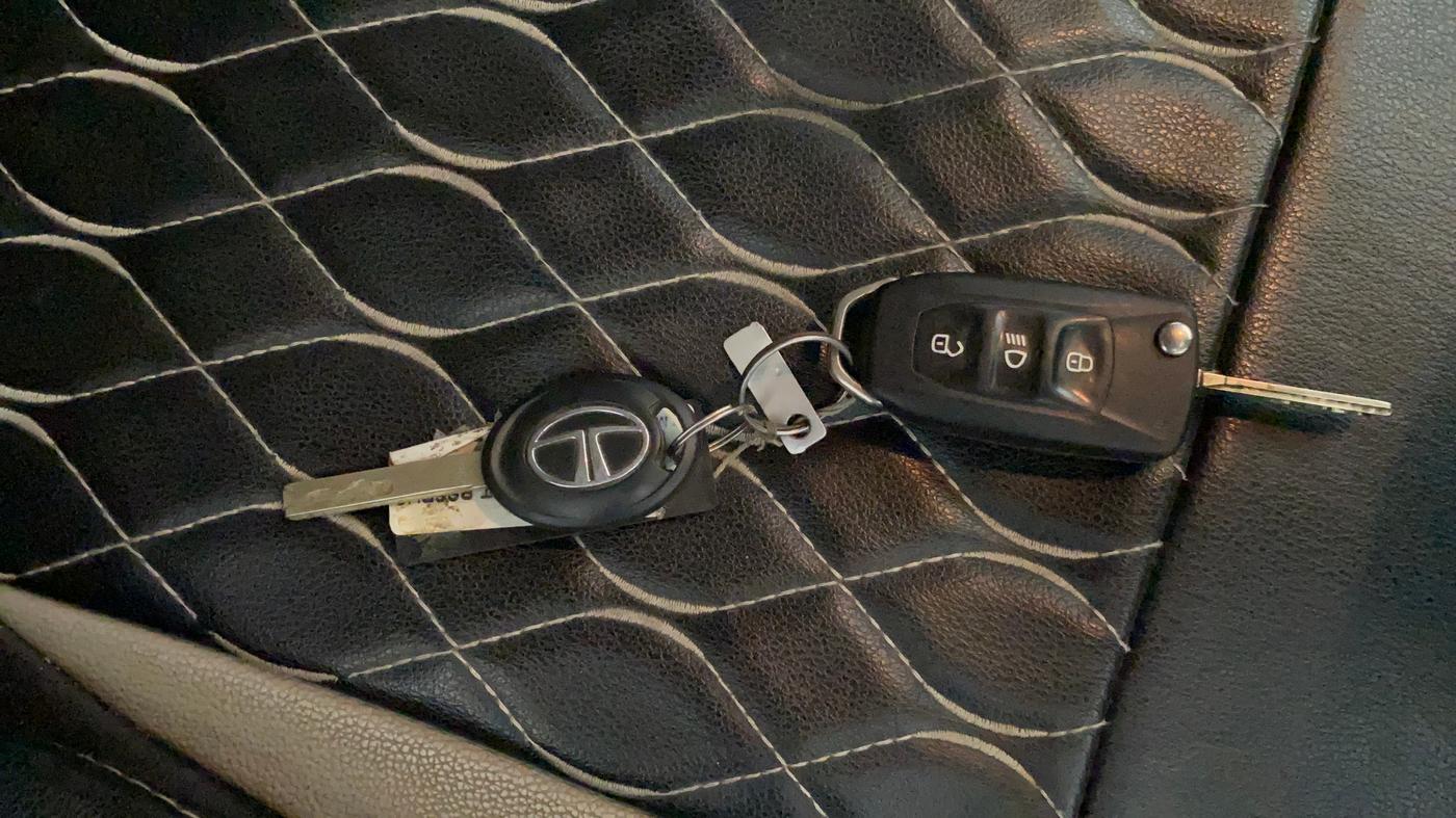 2023 Tata PUNCH ADVENTURE MT, Petrol, Manual, 68,123 km, Key Close Up