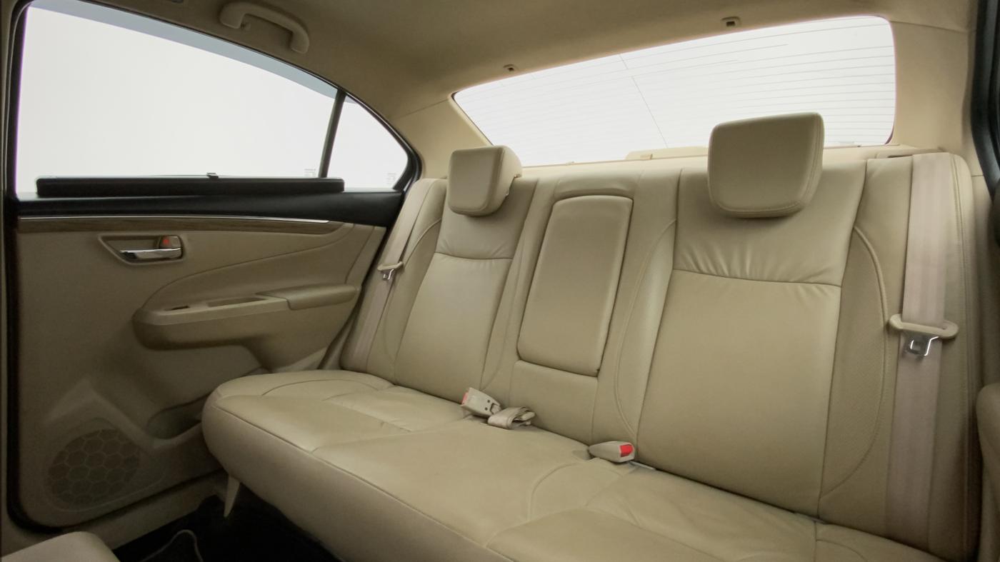 2020 Maruti Ciaz ALPHA 1.5 AT SHVS, Petrol, Automatic, 39,945 km, Right Side Rear Door Cabin