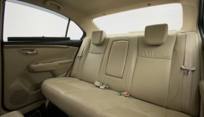 2020 Maruti Ciaz ALPHA 1.5 AT SHVS, Petrol, Automatic, 39,945 km, Right Side Rear Door Cabin
