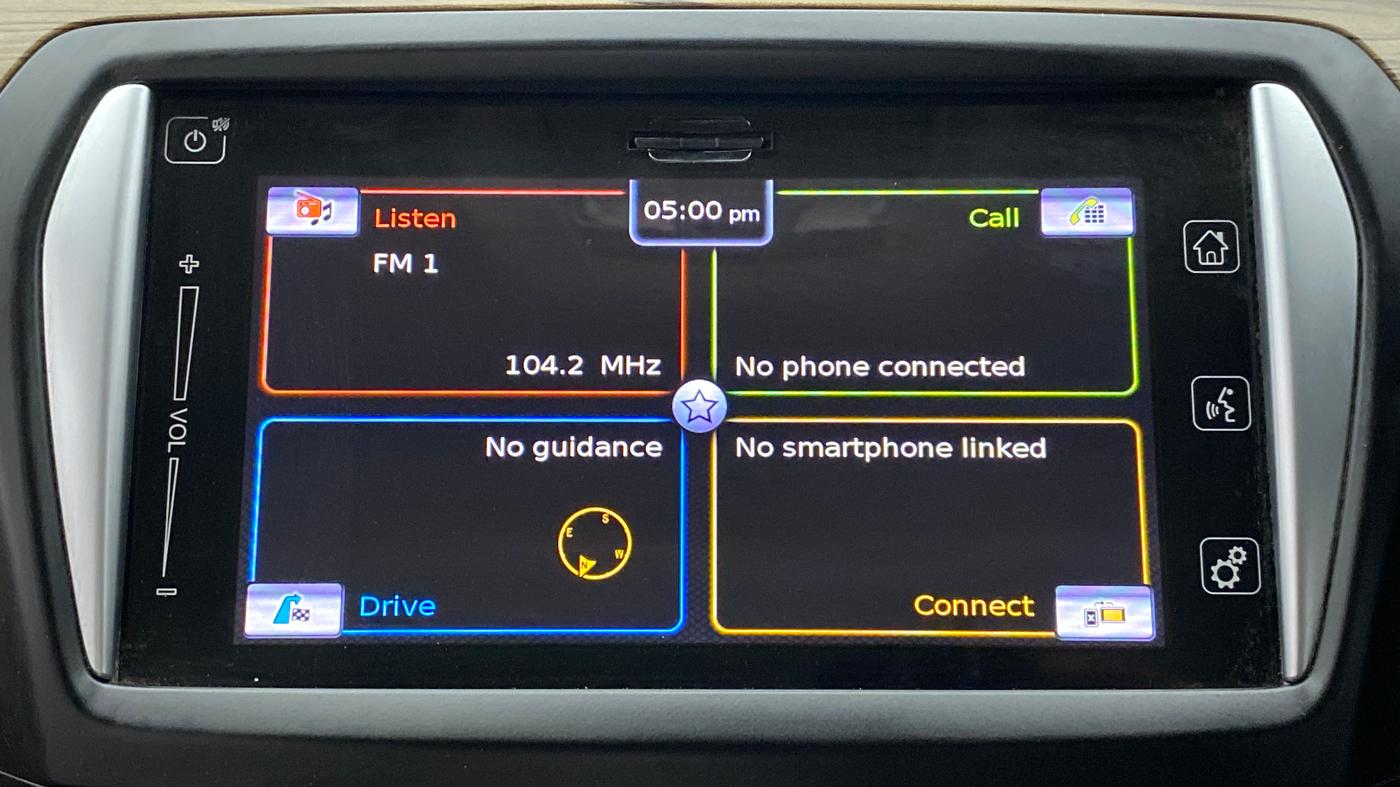 2020 Maruti Ciaz ALPHA 1.5 AT SHVS, Petrol, Automatic, 39,945 km, Infotainment System
