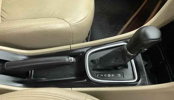 2020 Maruti Ciaz ALPHA 1.5 AT SHVS, Petrol, Automatic, 39,945 km, Gear Lever