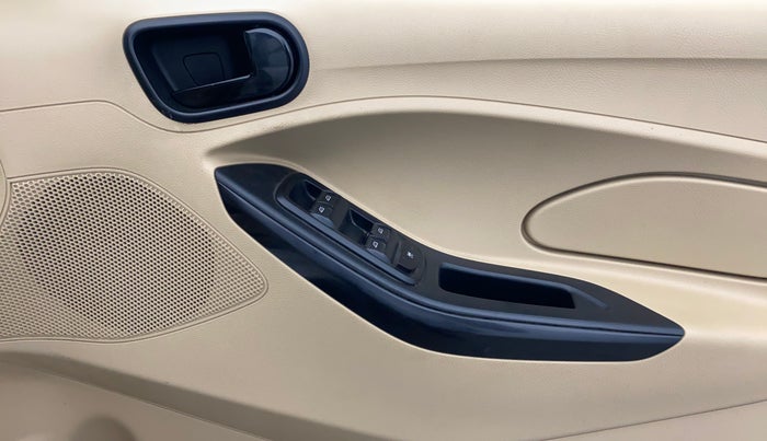 2018 Ford Figo Aspire AMBIENTE 1.2 PETROL, Petrol, Manual, 84,553 km, Driver Side Door Panels Control