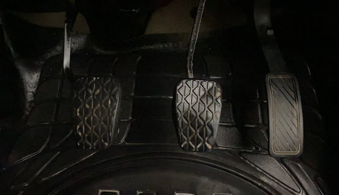 2018 Ford Figo Aspire AMBIENTE 1.2 PETROL, Petrol, Manual, 84,553 km, Pedals