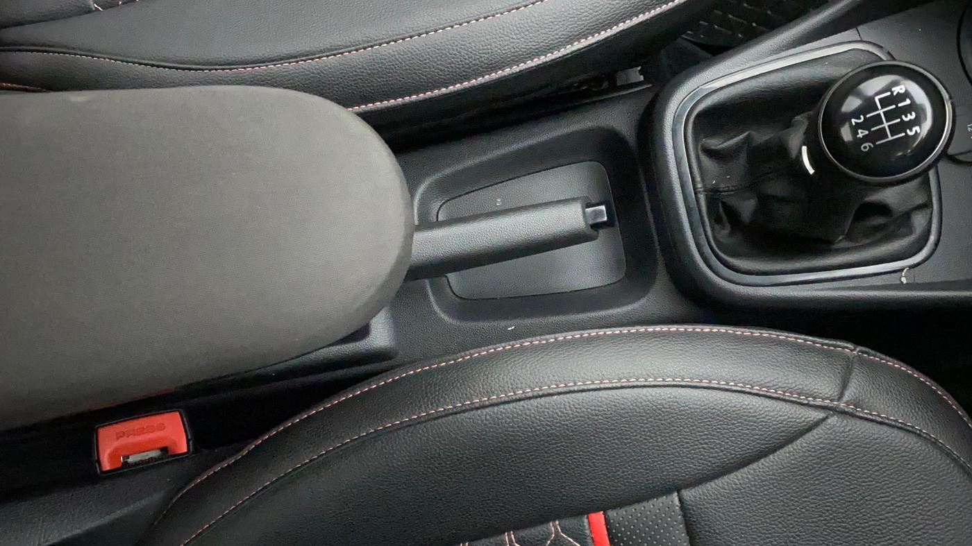 2021 Volkswagen Vento COMFORTLINE 1.0L TSI, Petrol, Manual, 44,286 km, Gear Lever