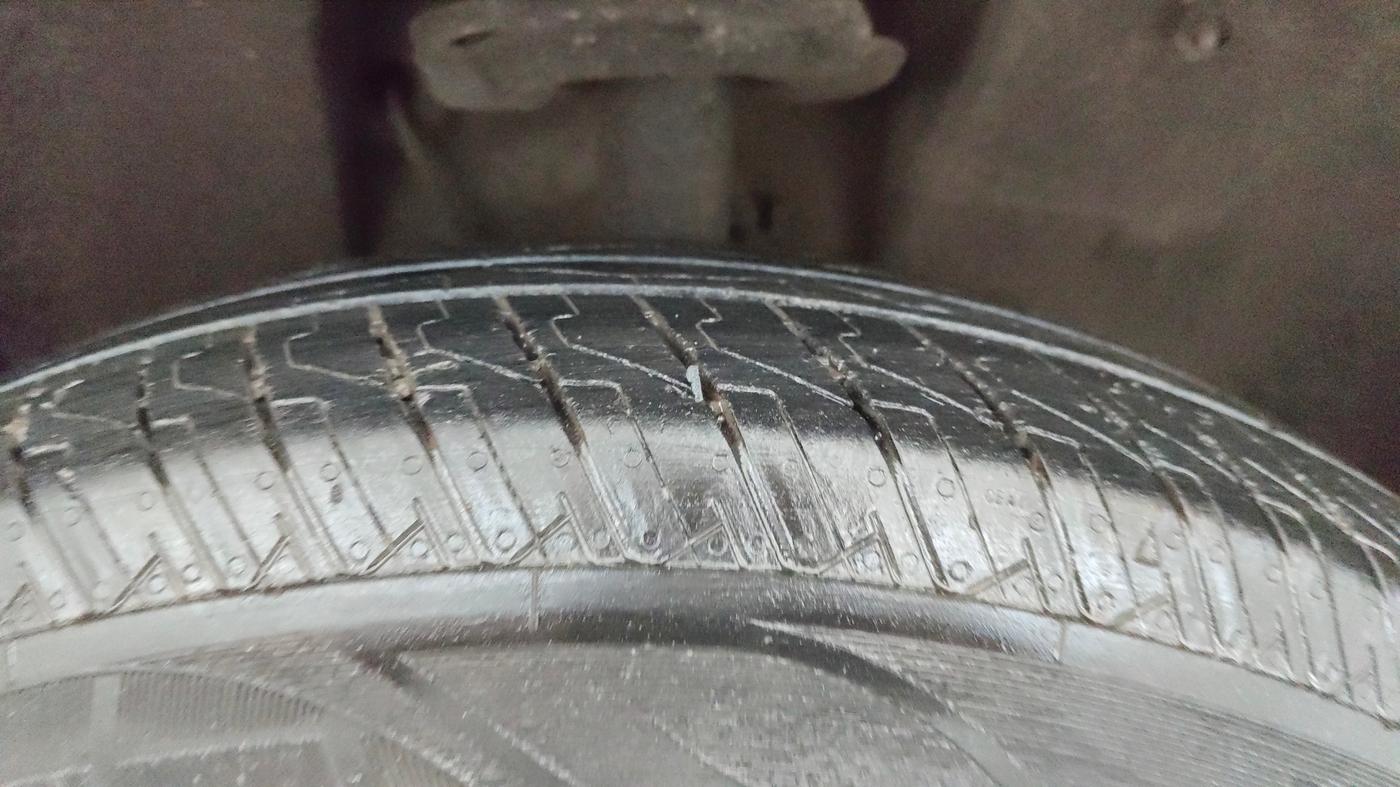 2024 Tata PUNCH ACCOMPLISHED MT CNG, CNG, Manual, 31,092 km, Right Front Tyre Tread