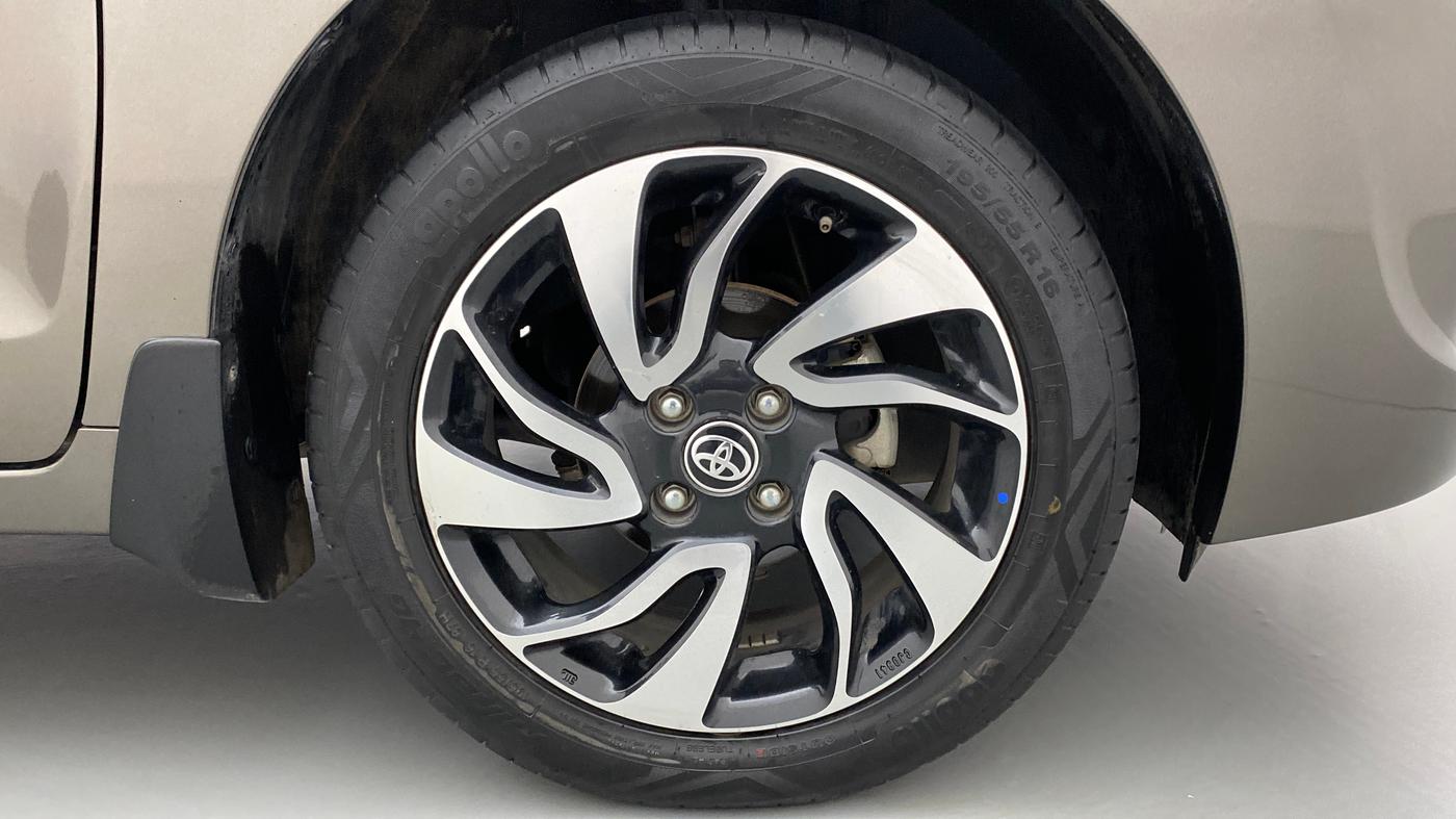 2021 Toyota Glanza G MT PETROL, Petrol, Manual, 22,601 km, Right Front Wheel