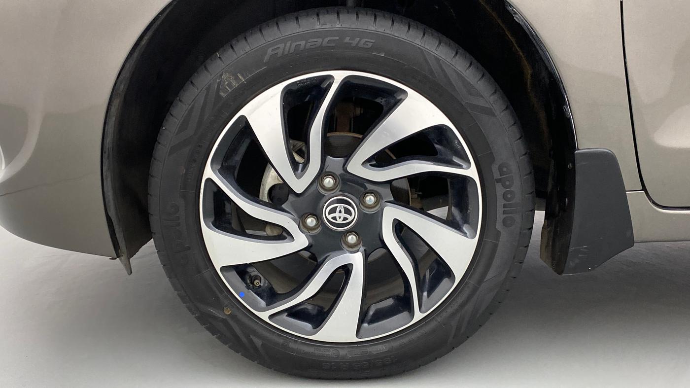 2021 Toyota Glanza G MT PETROL, Petrol, Manual, 22,601 km, Left Front Wheel