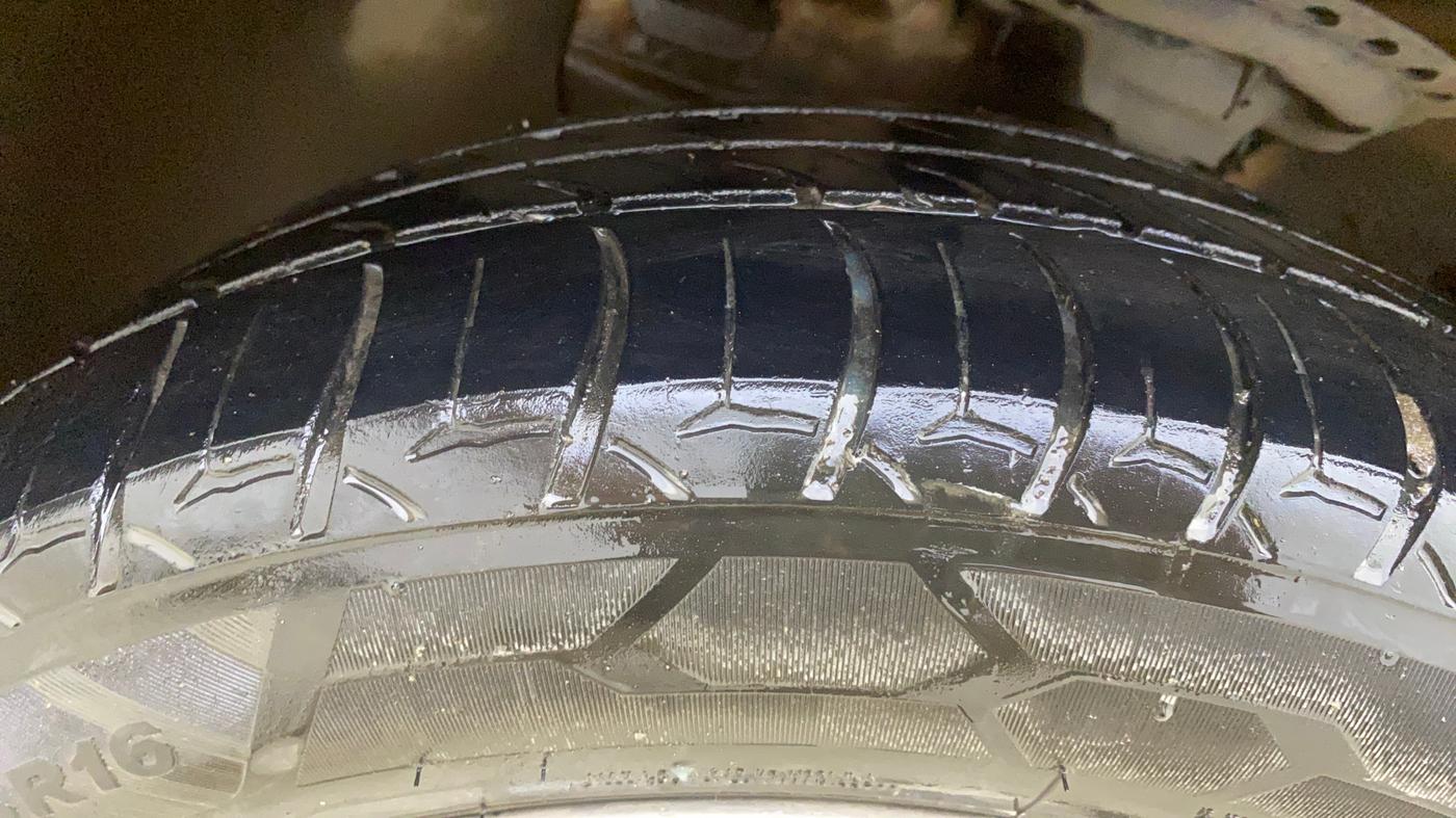 2019 Hyundai Elite i20 ASTA (O) CVT, Petrol, Automatic, 47,011 km, Left Front Tyre Tread
