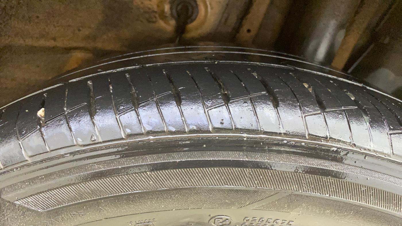 2019 Hyundai Elite i20 ASTA (O) CVT, Petrol, Automatic, 47,011 km, Left Rear Tyre Tread