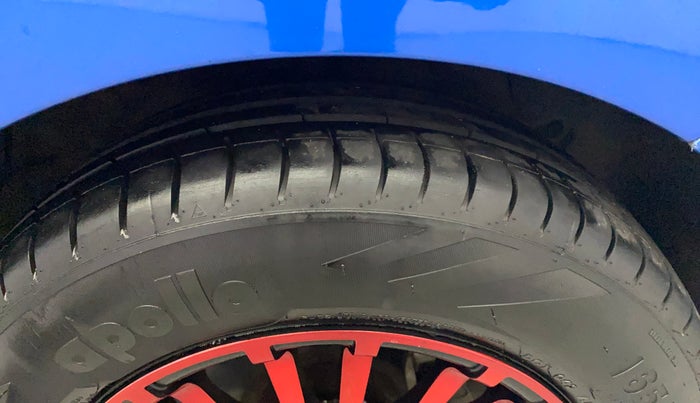 2018 Hyundai Xcent E, Petrol, Manual, 45,085 km, Right Front Tyre Tread