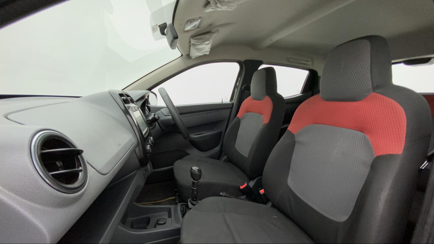2016 Renault Kwid RXT 1.0, Petrol, Manual, 22,593 km, Right Side Front Door Cabin