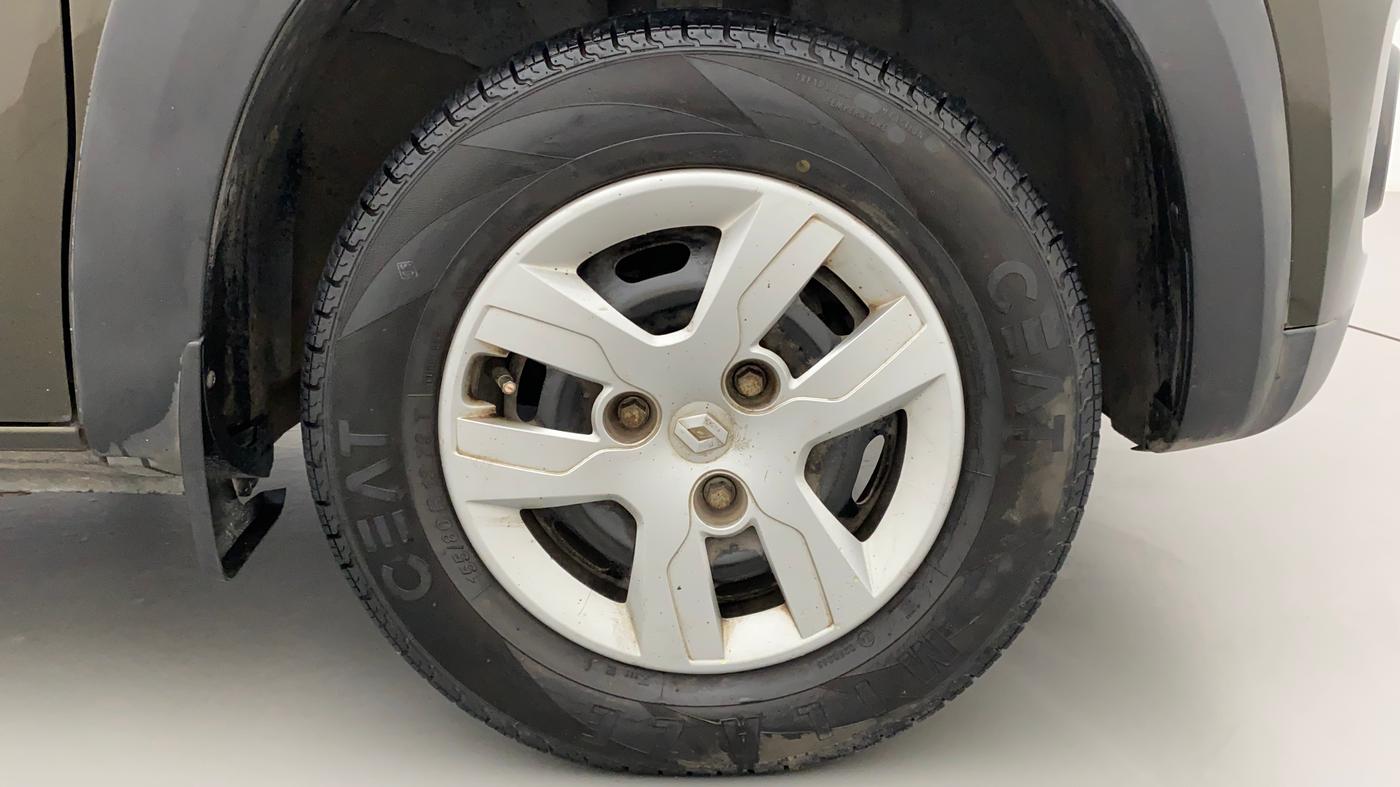2016 Renault Kwid RXT 1.0, Petrol, Manual, 22,593 km, Right Front Wheel