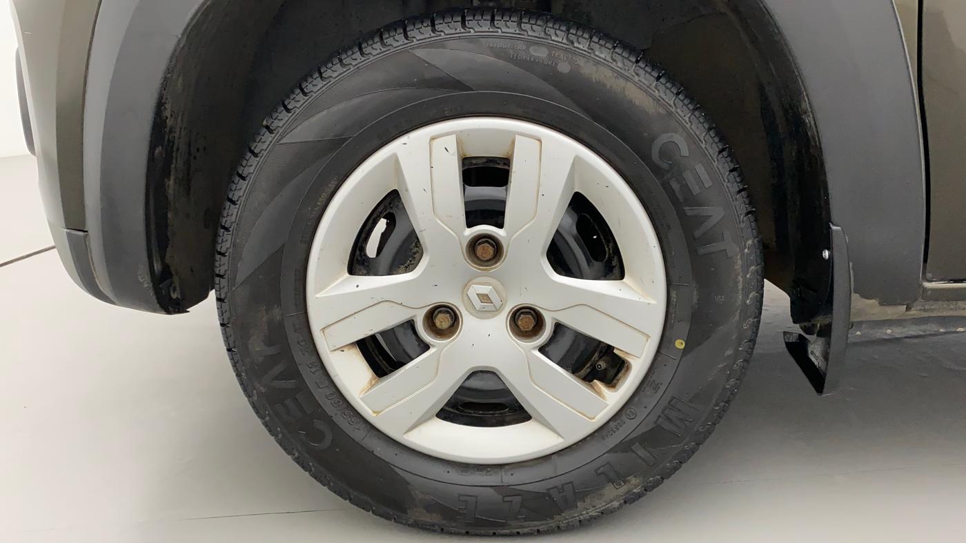 2016 Renault Kwid RXT 1.0, Petrol, Manual, 22,593 km, Left Front Wheel