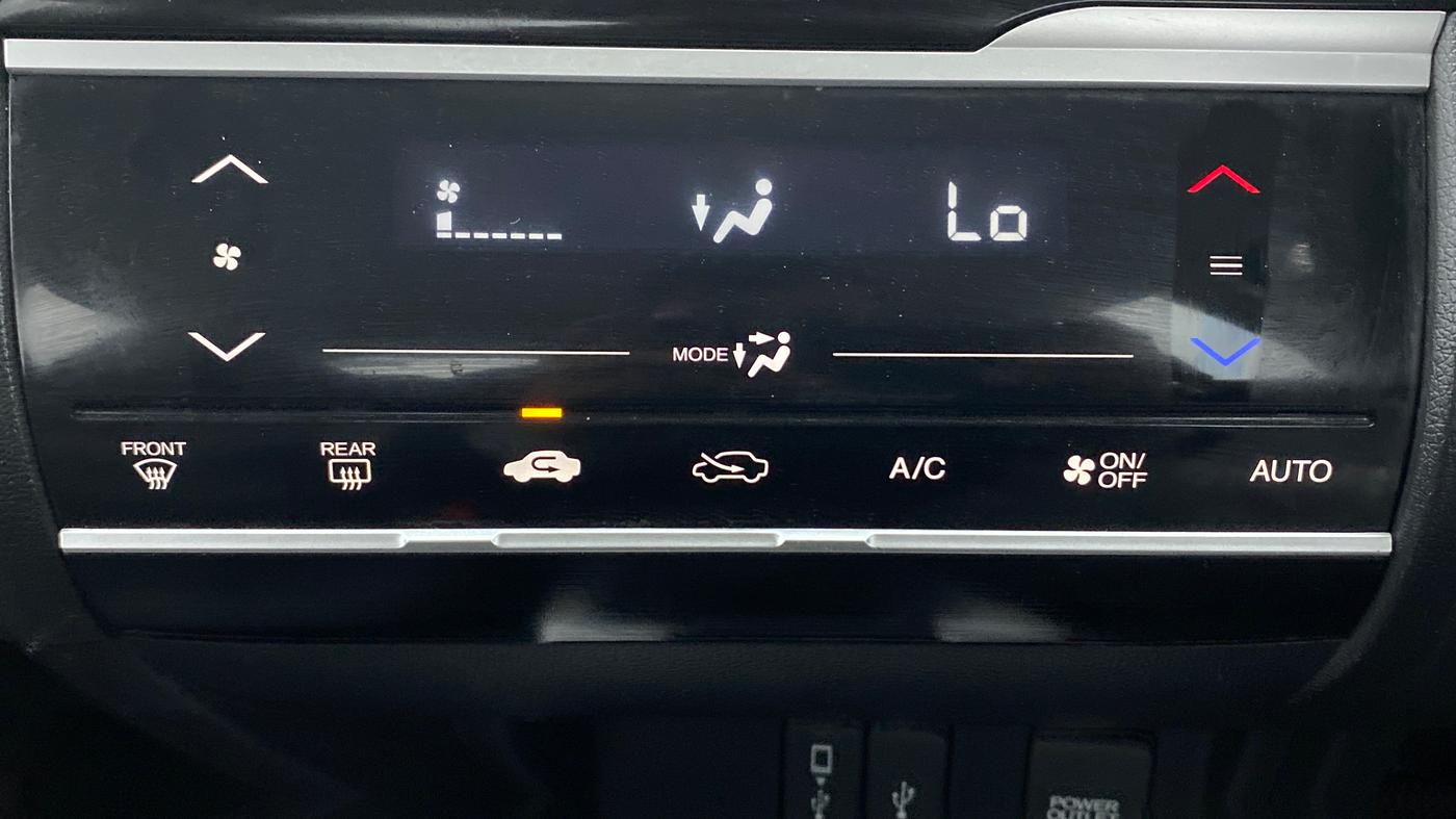 2021 Honda WR-V 1.2L I-VTEC SV MT, Petrol, Manual, 70,237 km, Automatic Climate Control