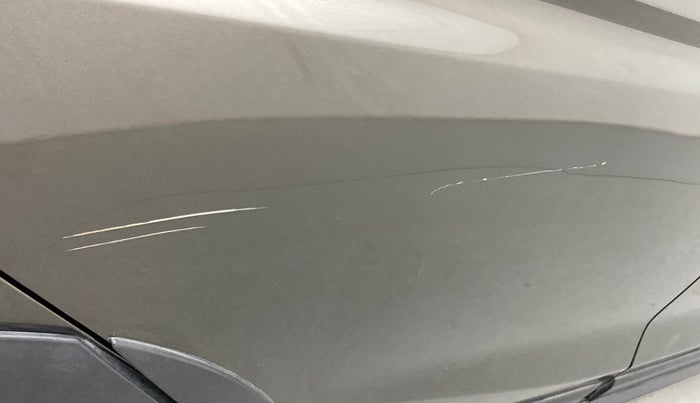2021 Honda WR-V 1.2L I-VTEC SV MT, Petrol, Manual, 70,237 km, Right rear door - Minor scratches