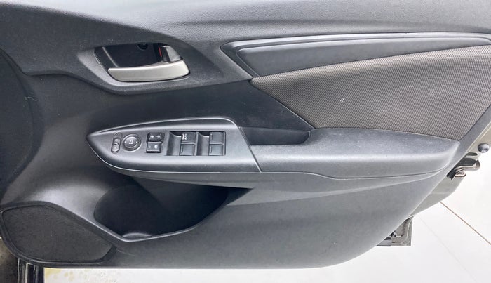 2021 Honda WR-V 1.2L I-VTEC SV MT, Petrol, Manual, 70,237 km, Driver Side Door Panels Control