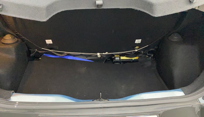 2024 Tata PUNCH ACCOMPLISHED AMT, Petrol, Automatic, 11,104 km, Boot Inside