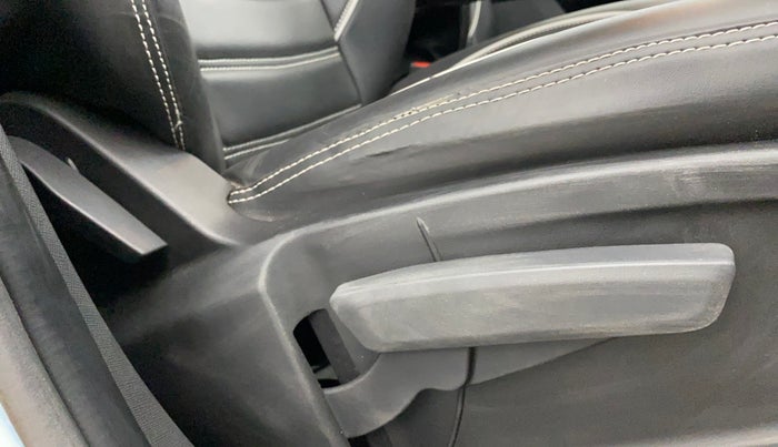 2024 Tata PUNCH ACCOMPLISHED AMT, Petrol, Automatic, 11,104 km, Driver Side Adjustment Panel